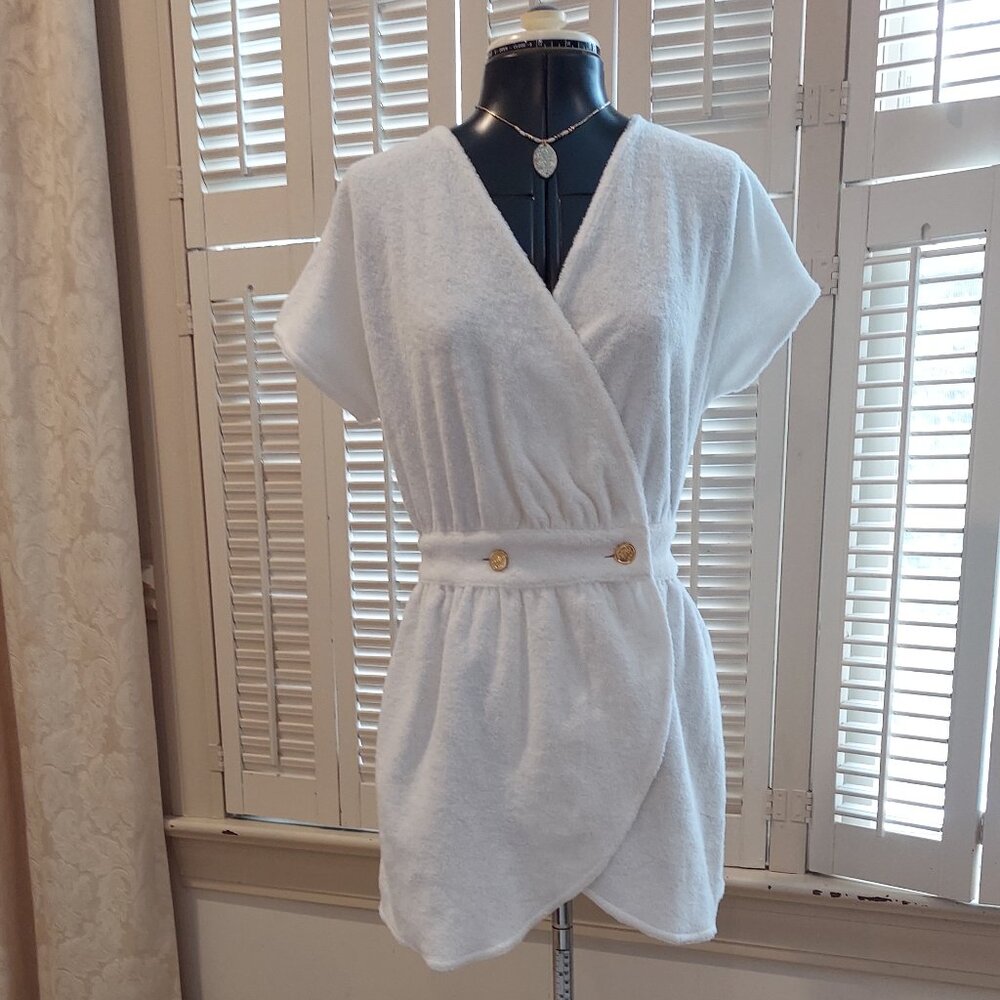 White Terry Fitted Short V-neck Short Sleeve Beach/Pool Coverup Size 0P